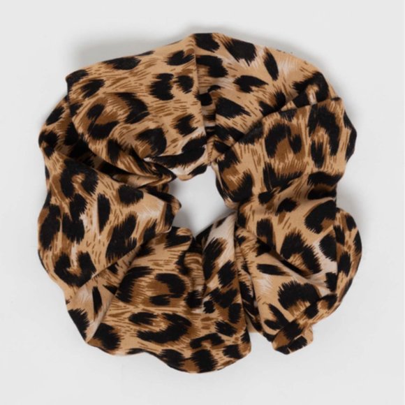 Los Angeles Apparel MAXI CHIFFON SCRUNCHIE in Leopard Cheetah Print - Picture 1 of 2